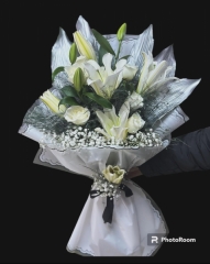 BEYAZ LİLYUM VE GÜL BUETİ